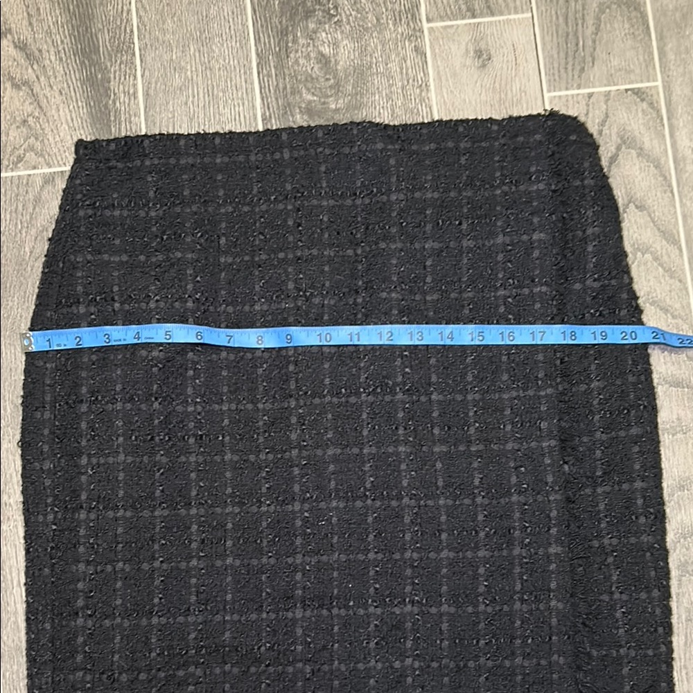 Ann Taylor Black Tweed Pencil Skirt - Picture 9 of 10